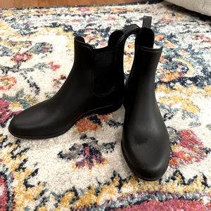 Black Chelsea Rain Boots